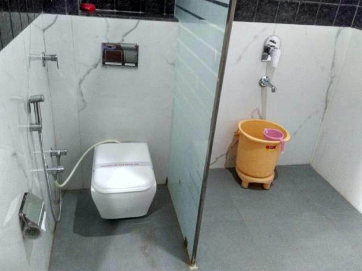 Hotel Blue Star Datia エクステリア 写真